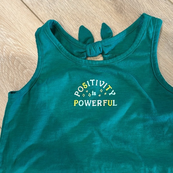 **Girls Size 6 SUMMER SET** - Picture 3 of 5